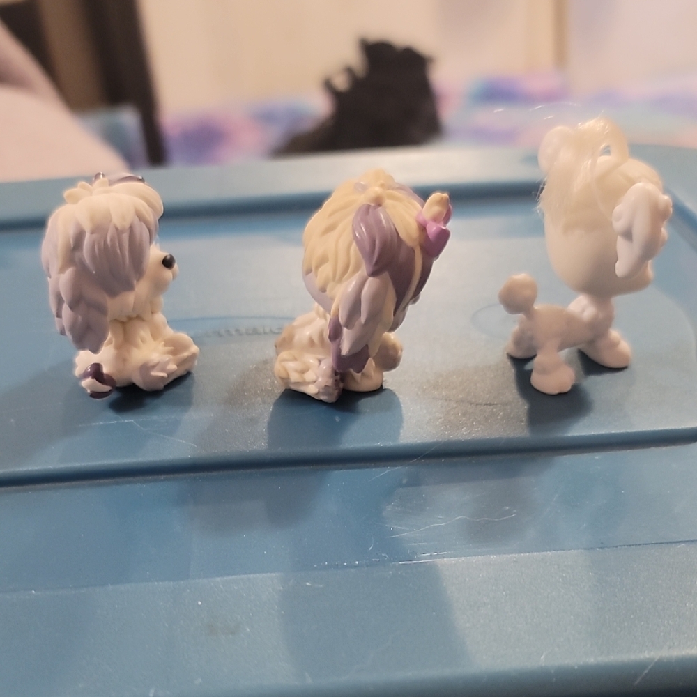 Littlest Pet Shop Purple and White Trio of Small Pet Figures - Picture 3 of 5